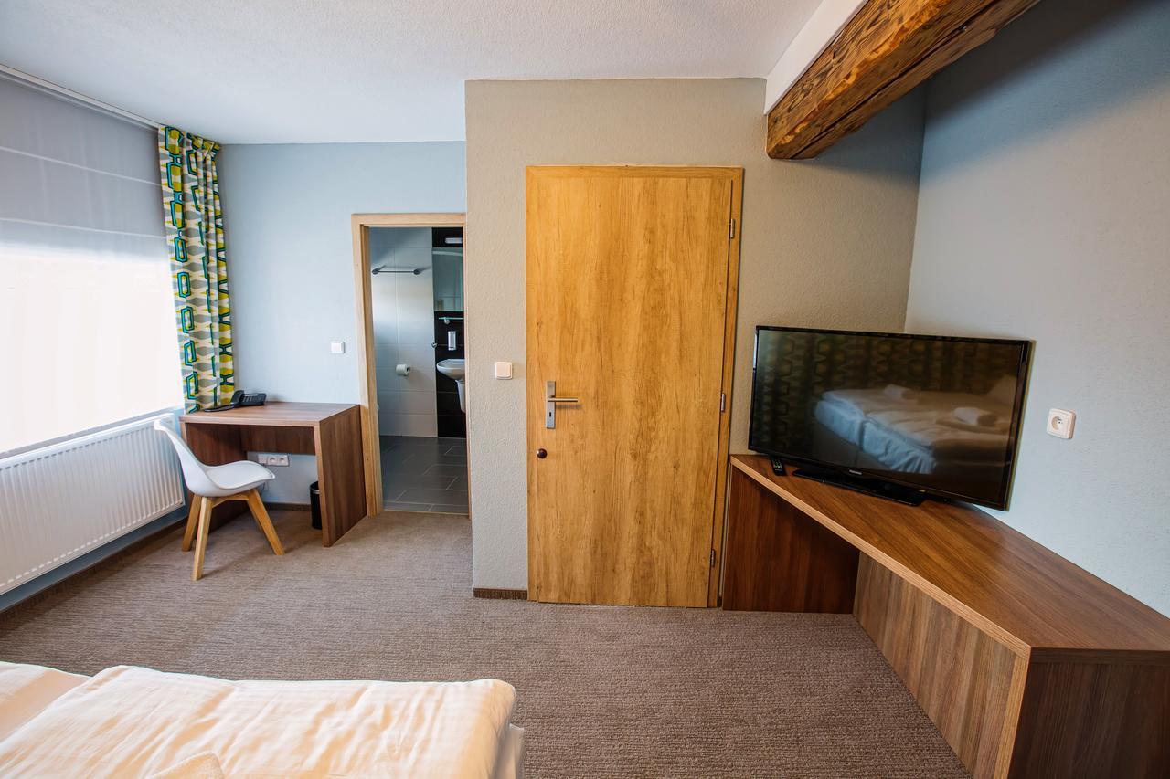 Hotel Na Sustne Krupa Экстерьер фото