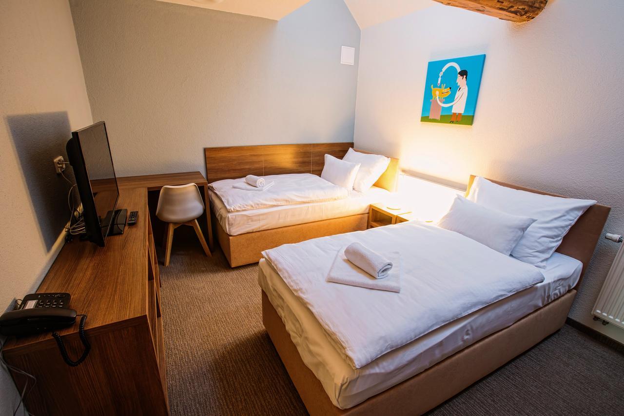 Hotel Na Sustne Krupa Экстерьер фото