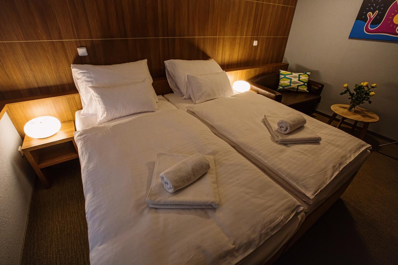 Hotel Na Sustne Krupa Экстерьер фото