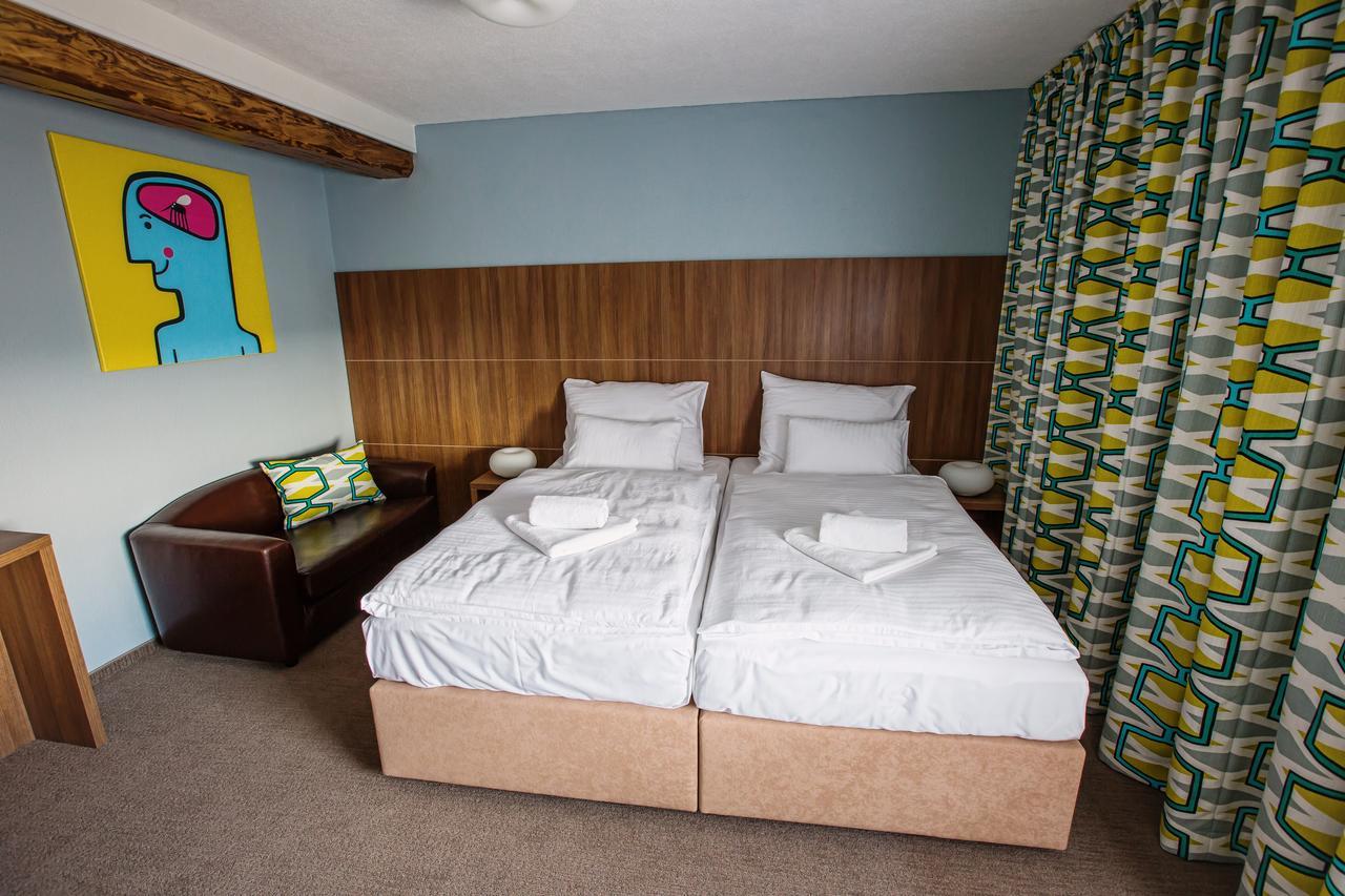 Hotel Na Sustne Krupa Экстерьер фото