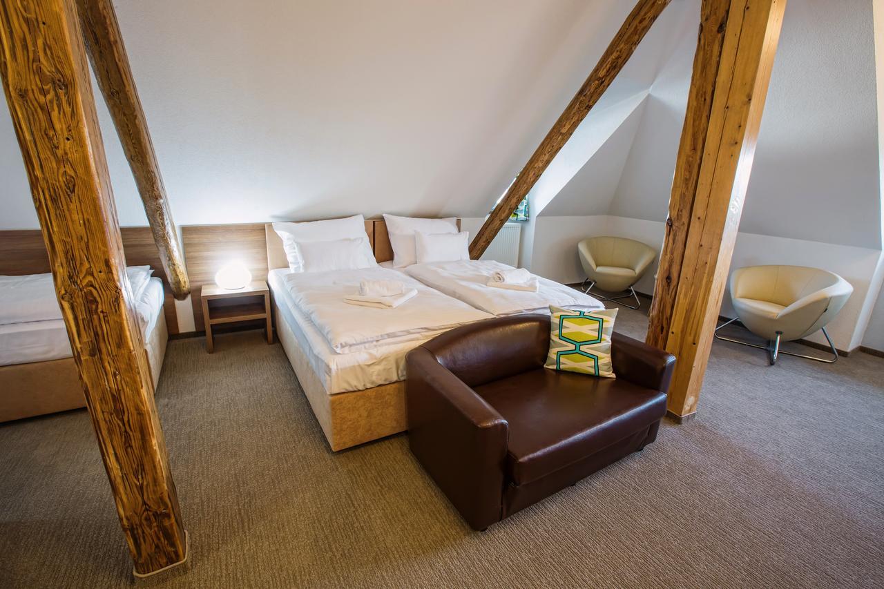 Hotel Na Sustne Krupa Экстерьер фото