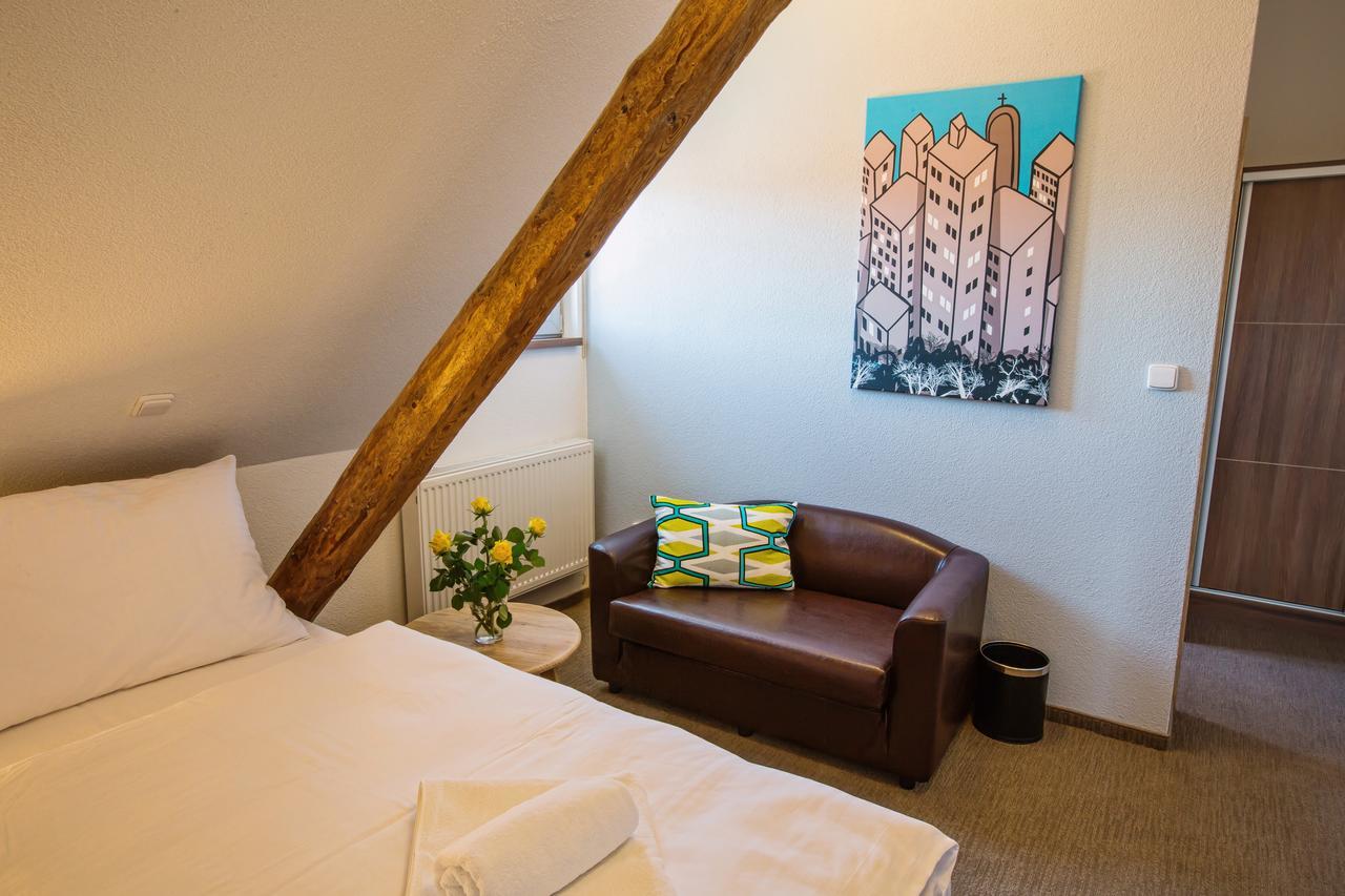 Hotel Na Sustne Krupa Экстерьер фото